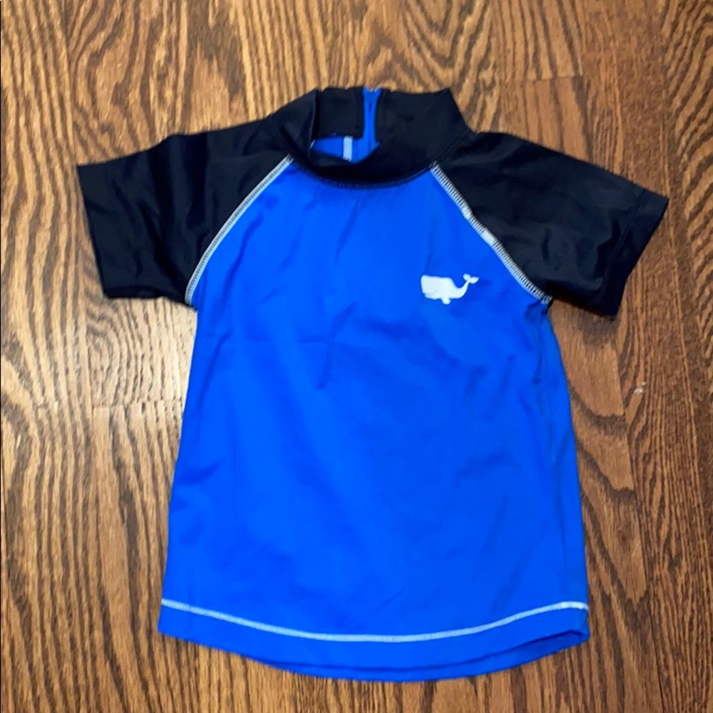 Gap swim shirt